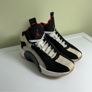 Air Jordan Shoes Youth 7Y Black Red 35 Bred Basketball Athletic CQ9433-001 Flaw